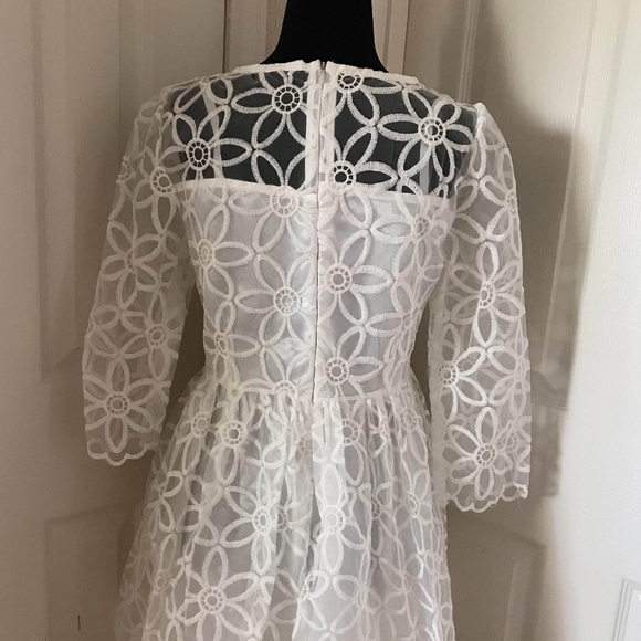 Dress - Picture 2 of 10